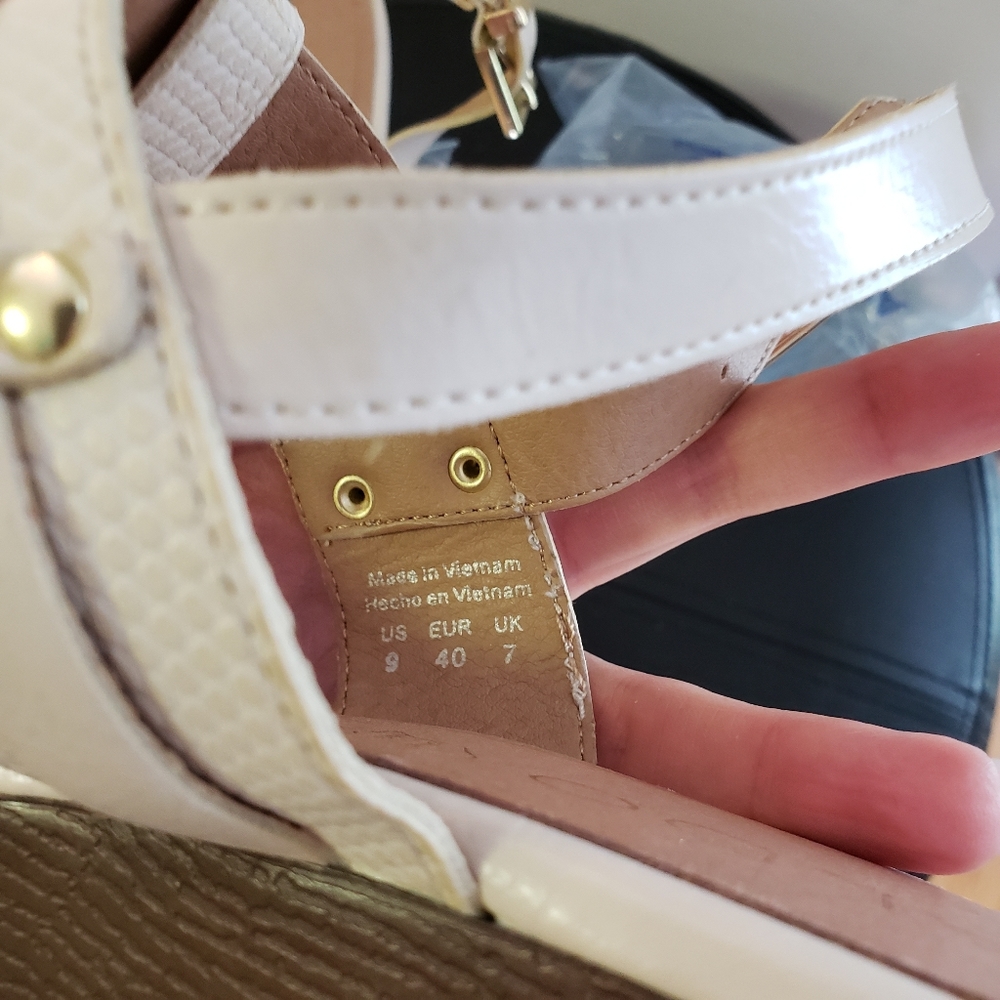 Aldo platform wedge heels off white snakeskin wood - Picture 7 of 7